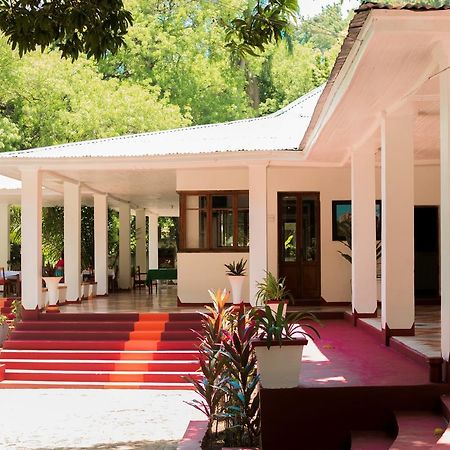 Le Grand Hotel Beck Cap-Haitien Luaran gambar
