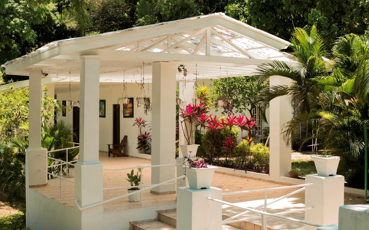 Le Grand Hotel Beck Cap-Haitien Luaran gambar
